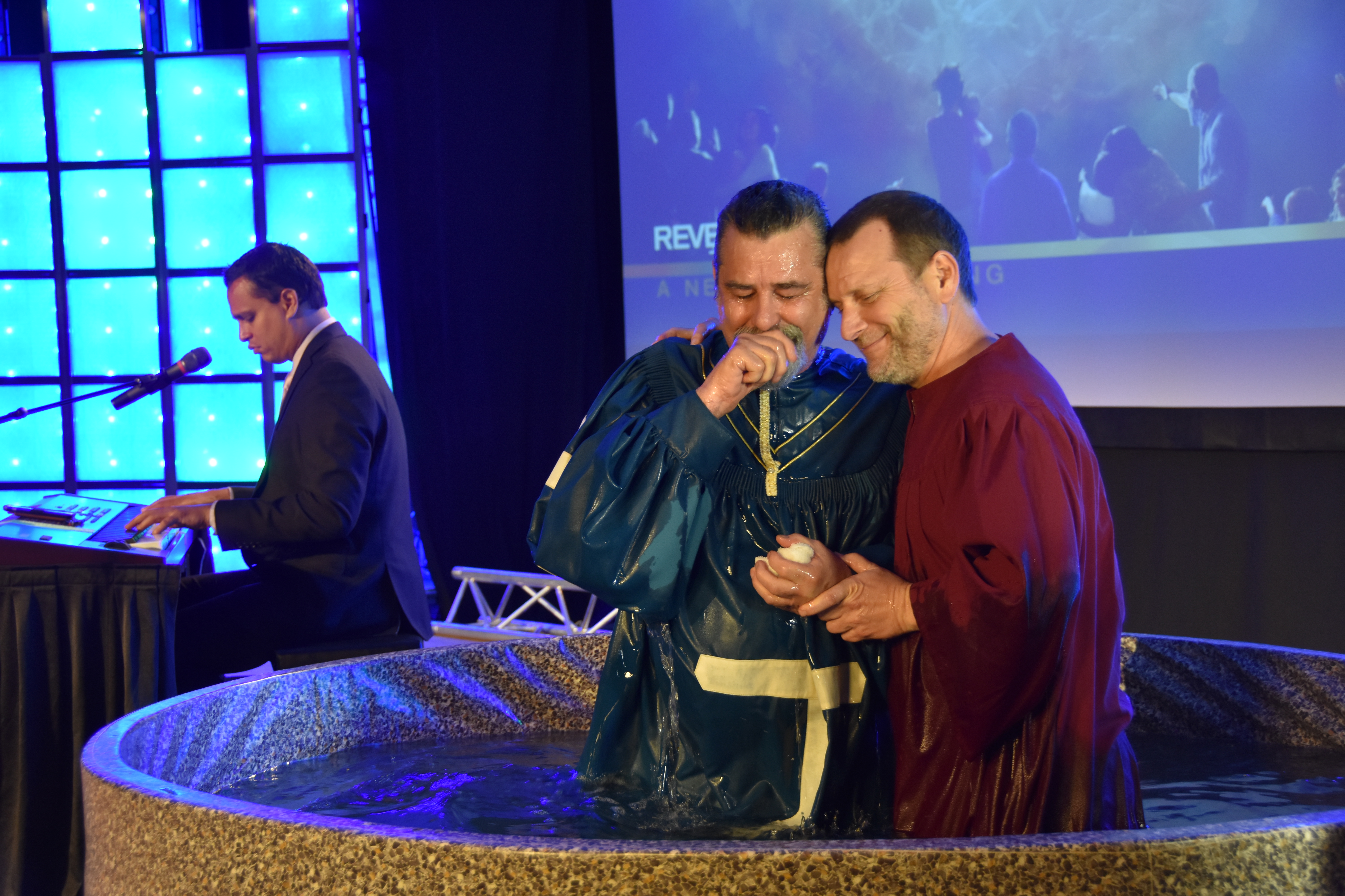 Man baptized at Revelation Today in Kansas City